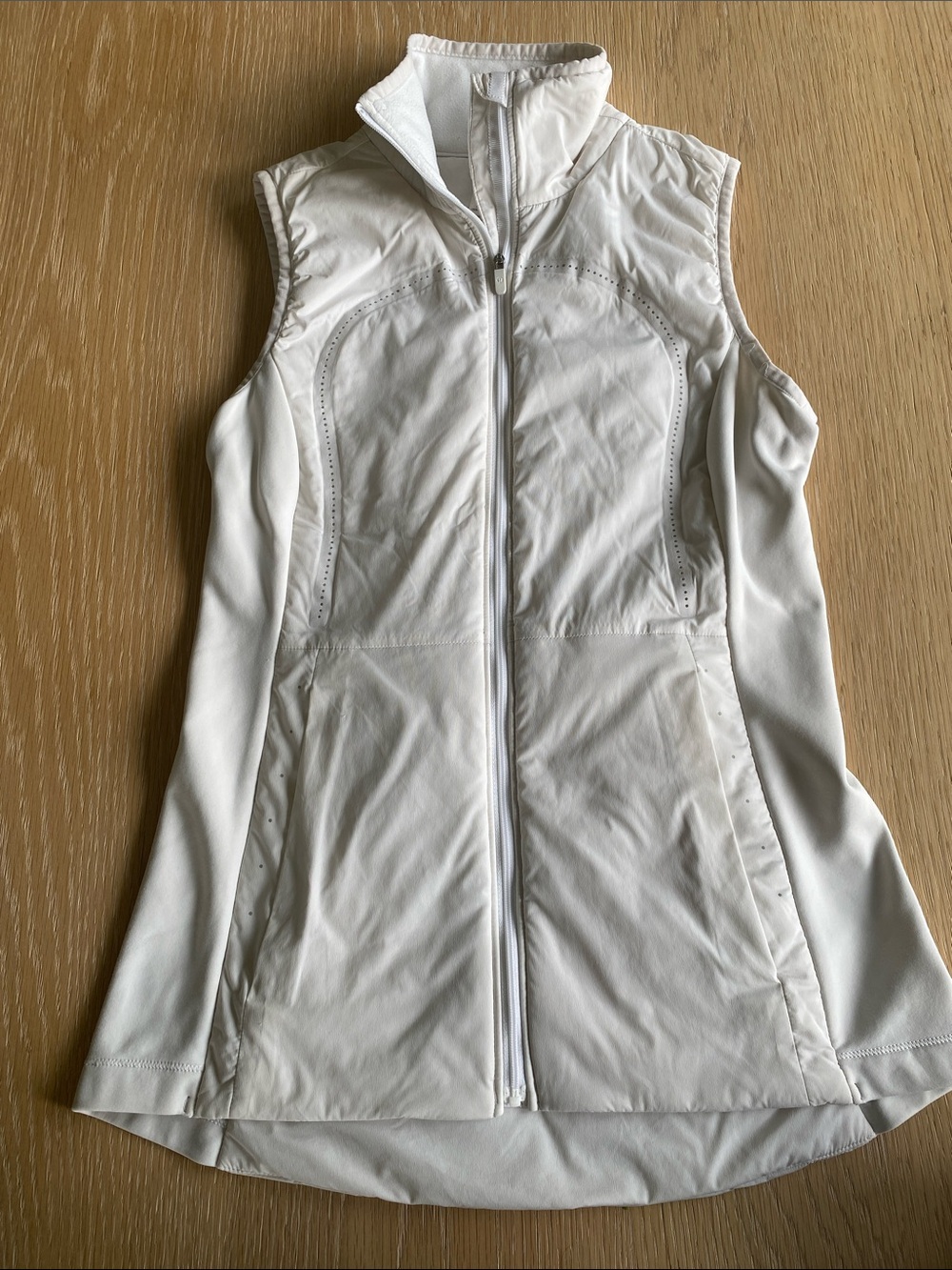 lululemon athletica Run for the Cold White Sleeveless Zip Vest
